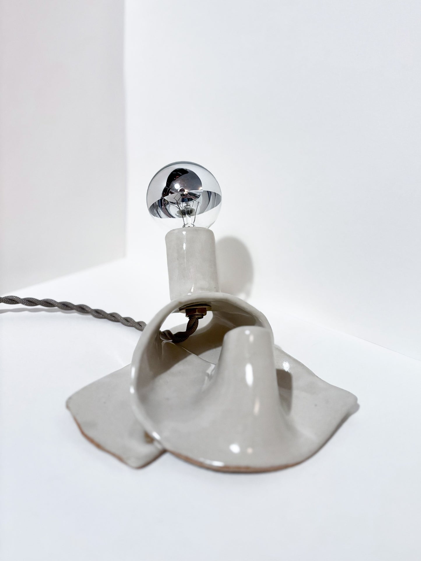 Small Flop Lamp in Putty