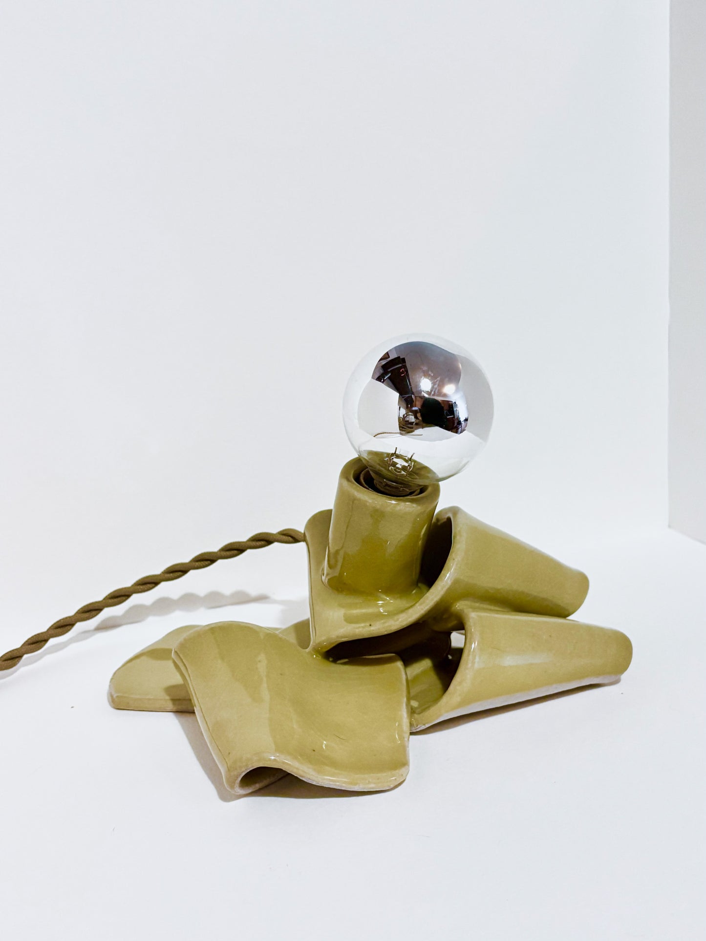 Flop Lamp in Bringle Yellow