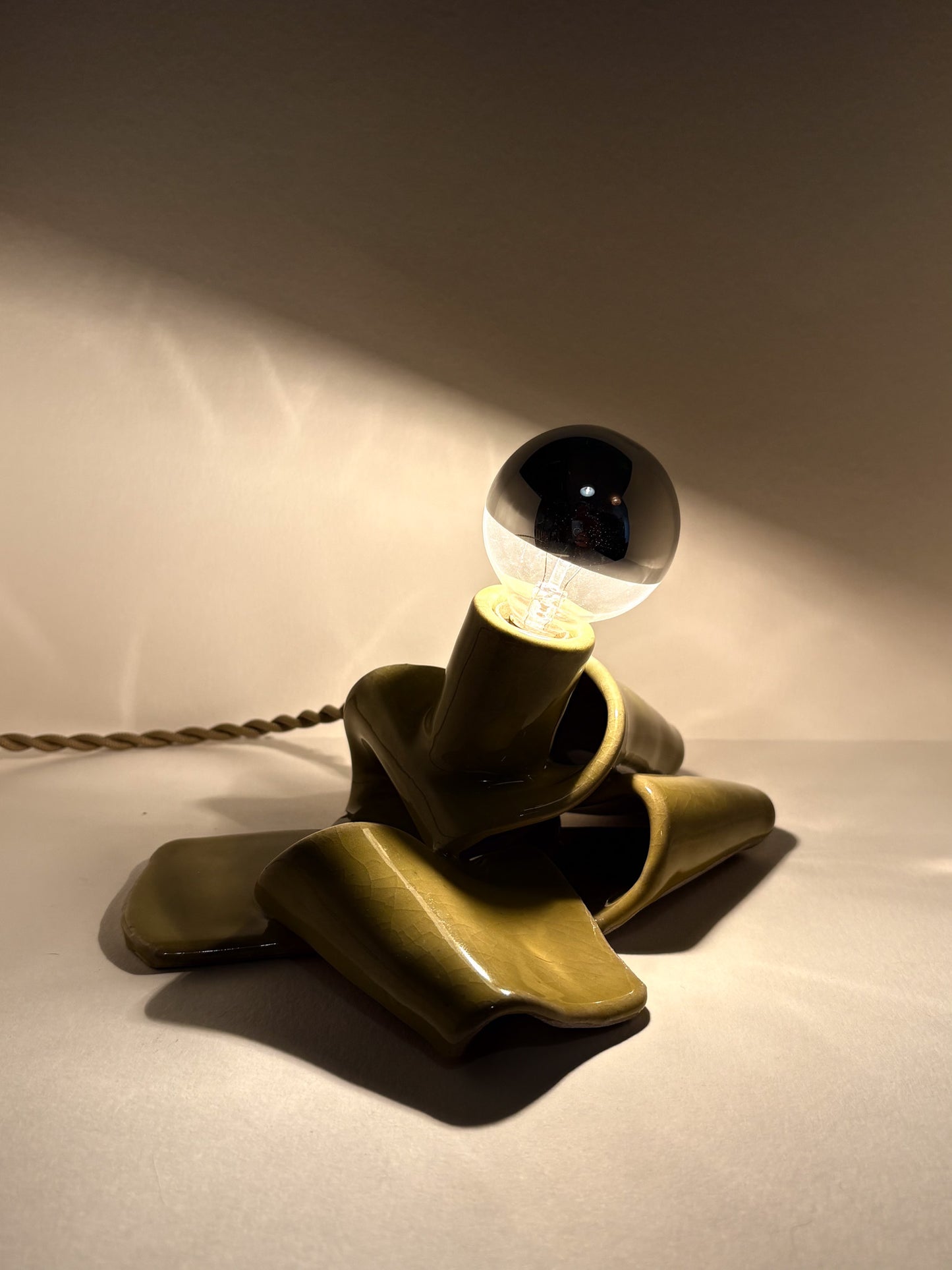Flop Lamp in Bringle Yellow