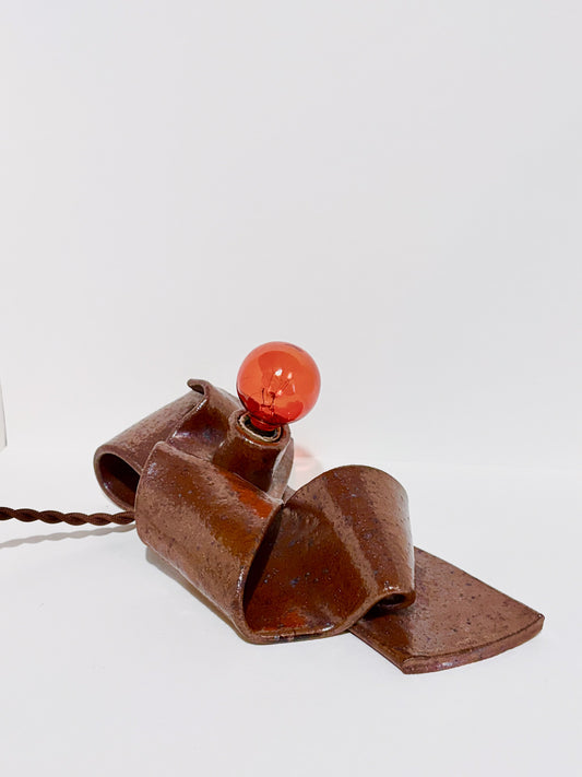 Flop Lamp in Ohata Red